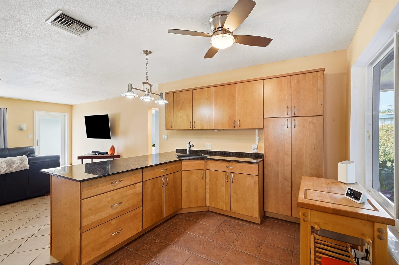 2834 Adams Street — photo 10