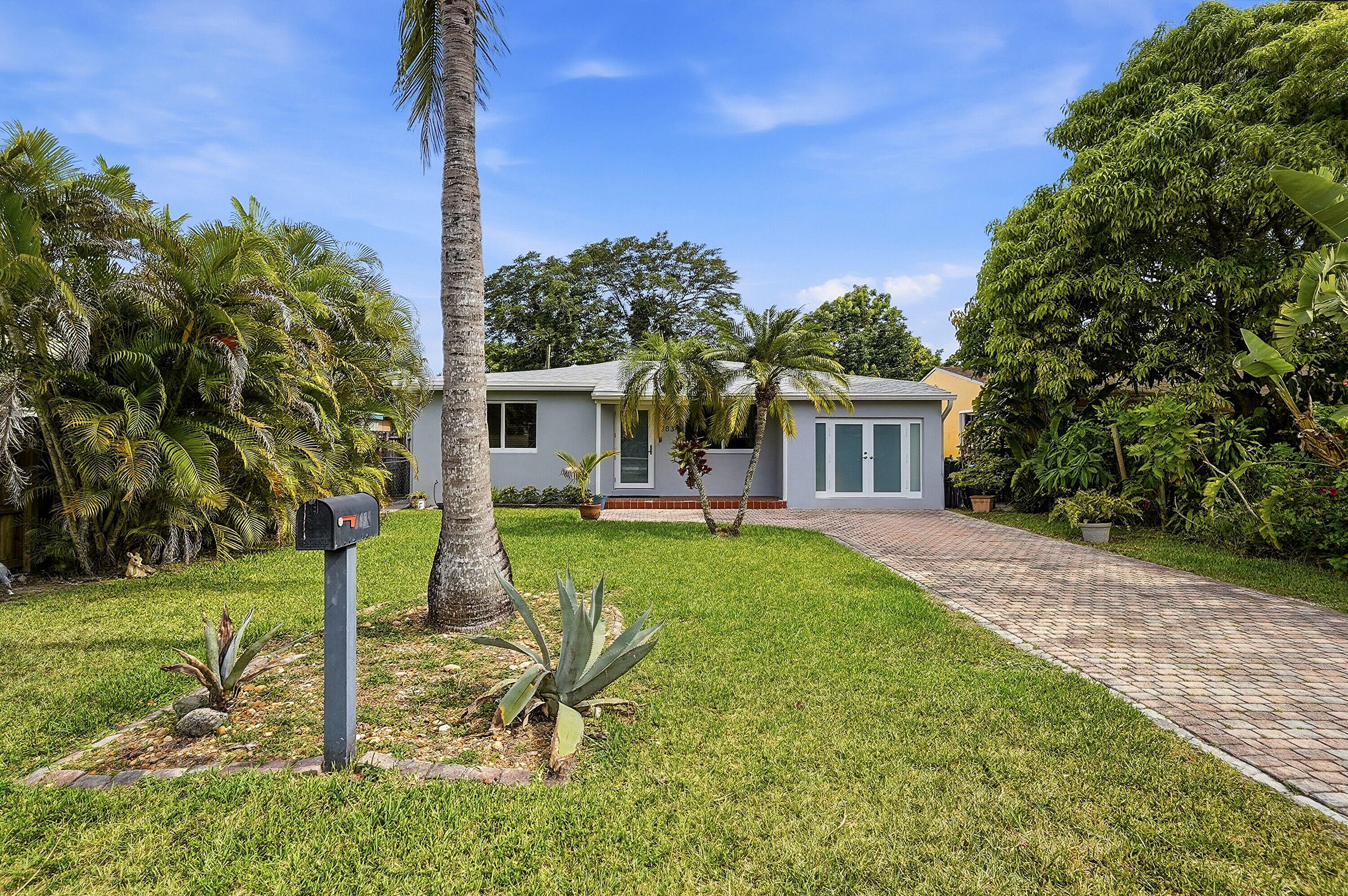 2834 Adams Street, Hollywood, FL 33020, Hollywood