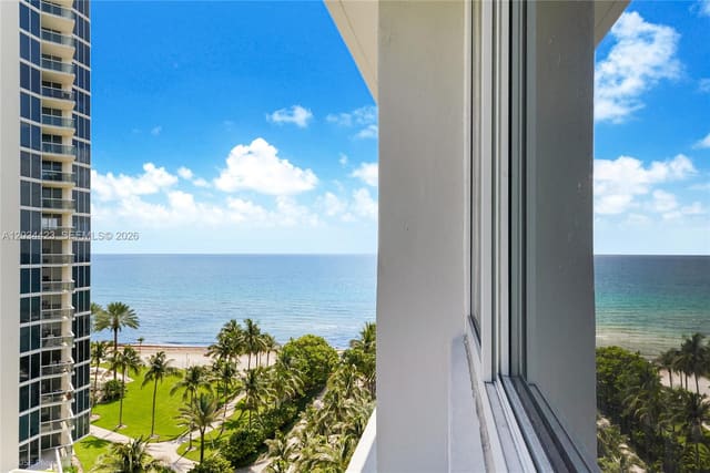 19201 Collins Avenue 827, Sunny Isles Beach, FL 33160