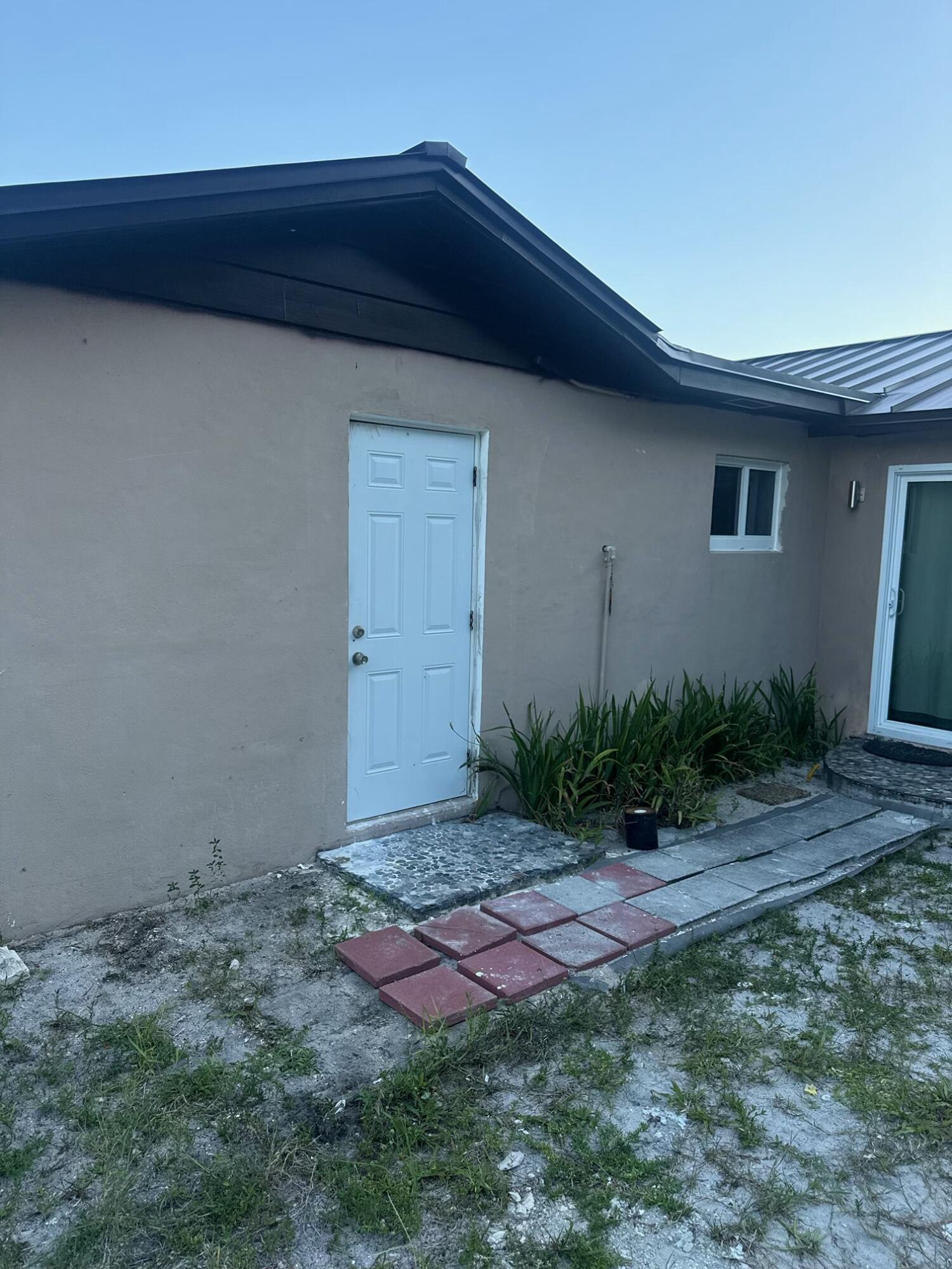 1244 W 27th Street, West Palm Beach, FL 33404, West Palm Beach