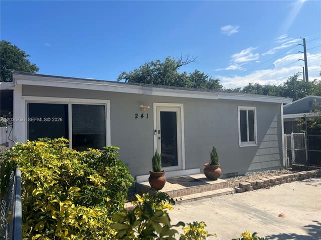 241 SW 3rd Terrace 0, Dania Beach, FL 33004