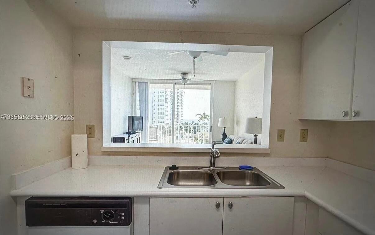 3020 NE 32nd Avenue 817 — photo 9