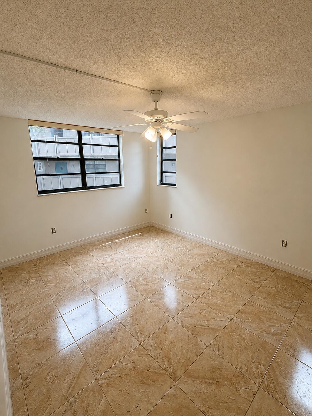 1000 Colony Point Circle 315, Pembroke Pines, FL 33026 photo 3