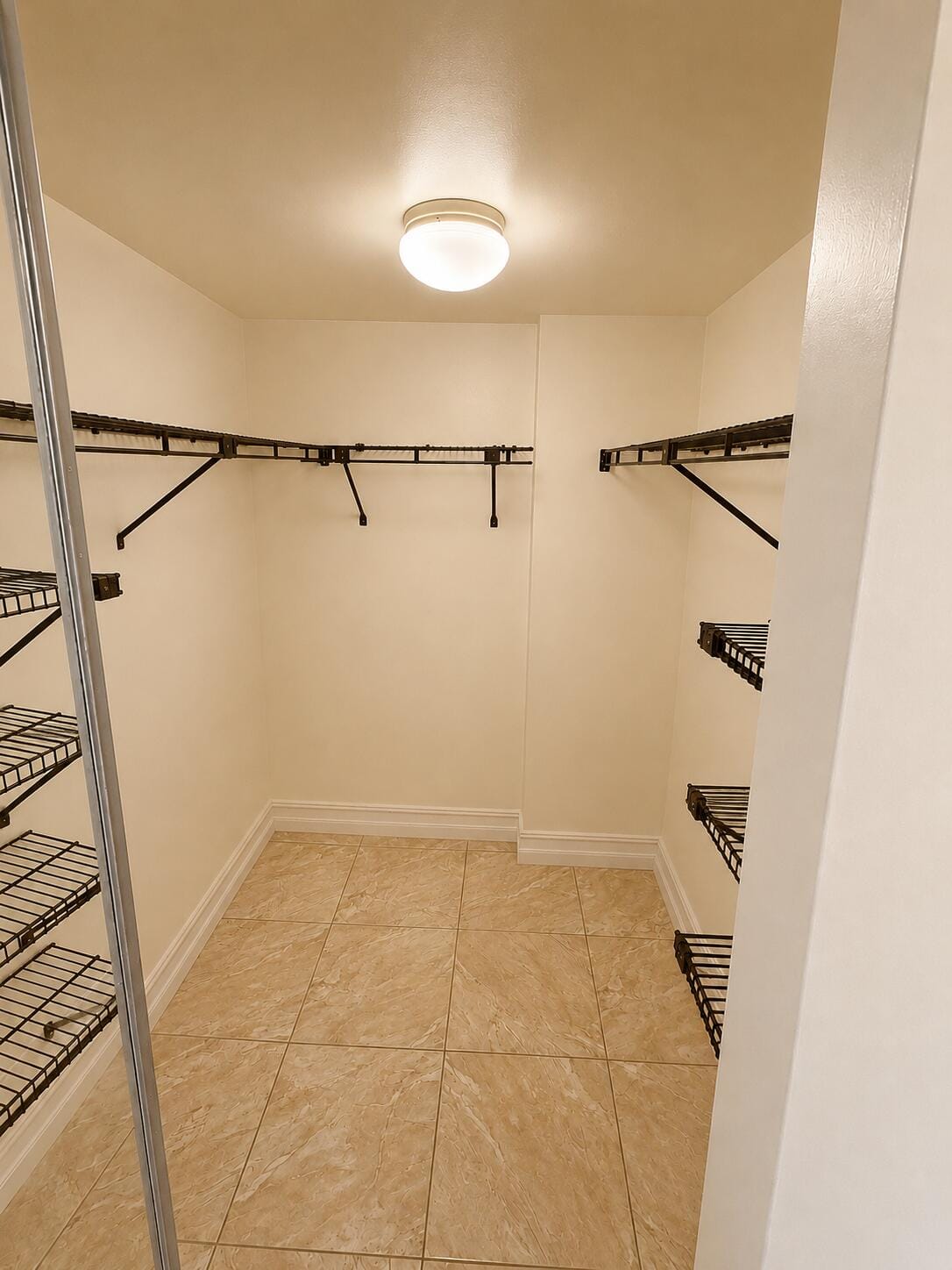 1000 Colony Point Circle 315, Pembroke Pines, FL 33026 photo 4