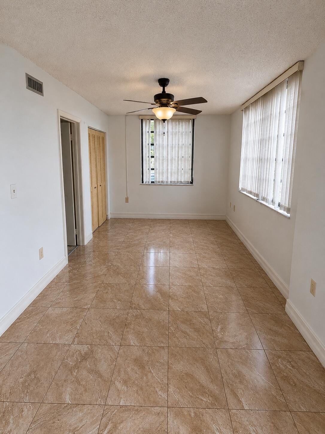1000 Colony Point Circle 315, Pembroke Pines, FL 33026 photo 8