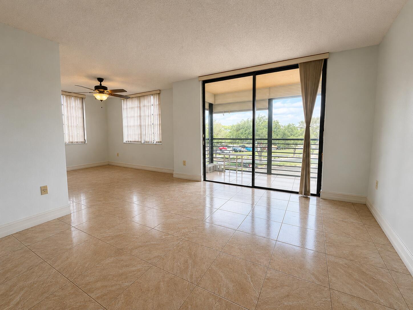 1000 Colony Point Circle 315, Pembroke Pines, FL 33026, Pembroke Pines