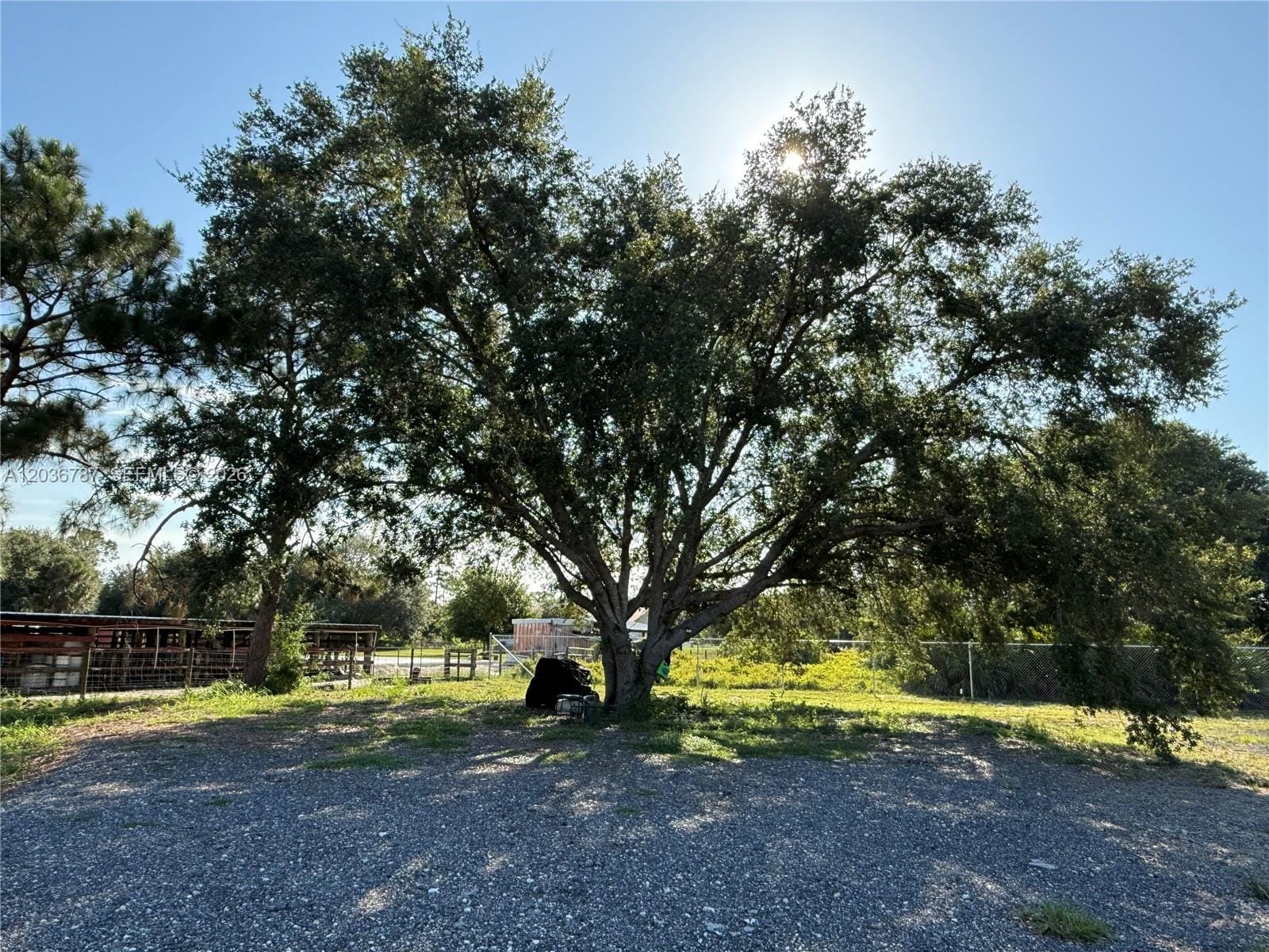 575 S Jinete Street, Clewiston, FL 33440 photo 2