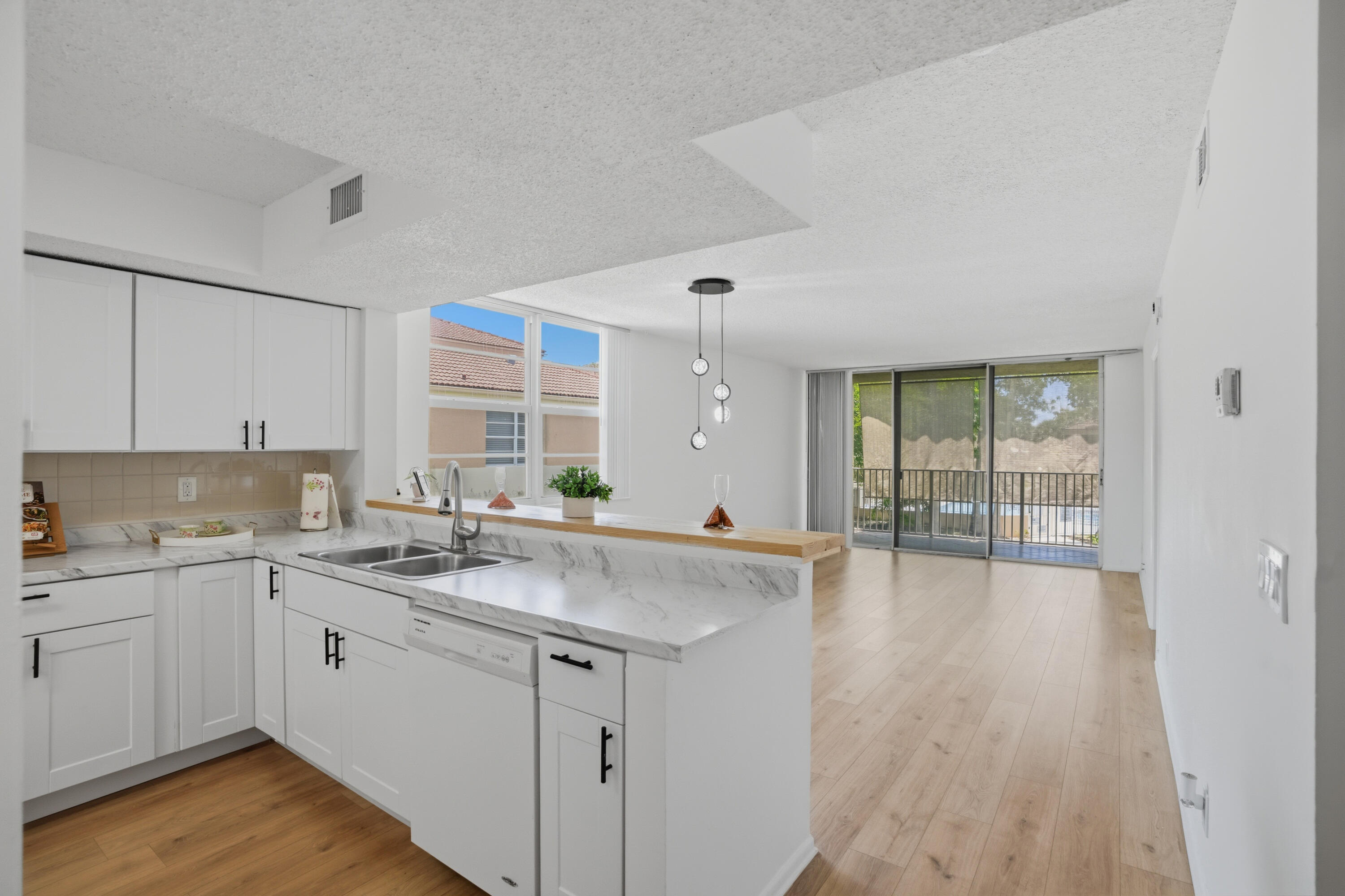 8296 NW 24th Street 8296, Coral Springs, FL 33065, Coral Springs