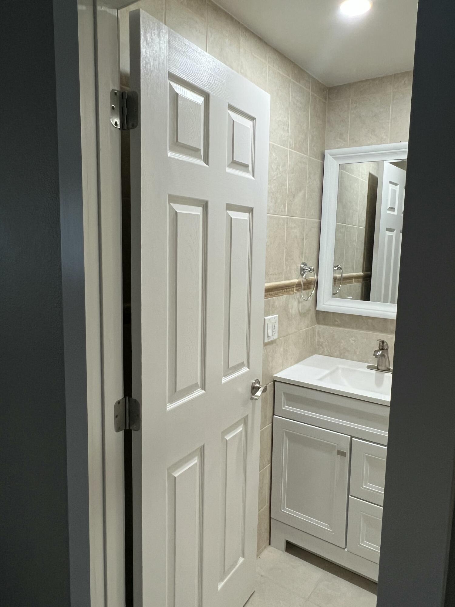 267 Flanders F — photo 8