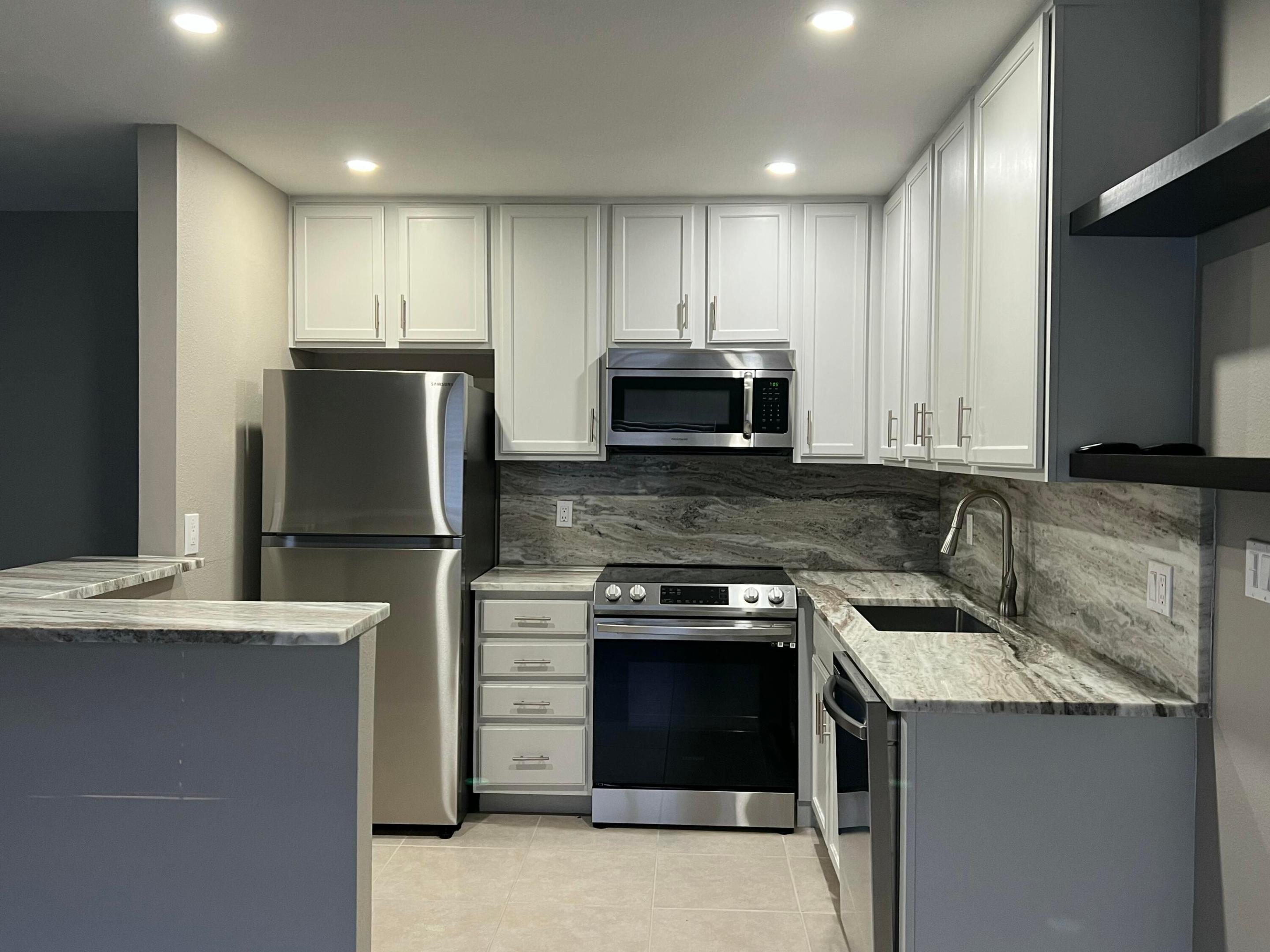 267 Flanders F, Delray Beach, FL 33484, Delray Beach