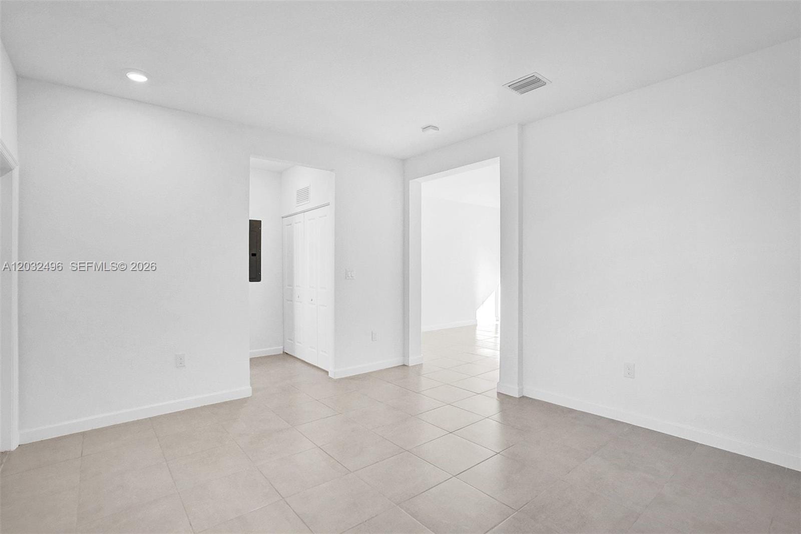 2542 SE 29th Street 2542 — photo 9