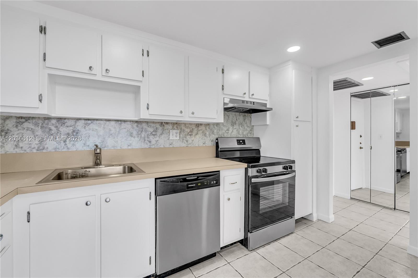 2781 Taft Street 303, Hollywood, FL 33020, Hollywood