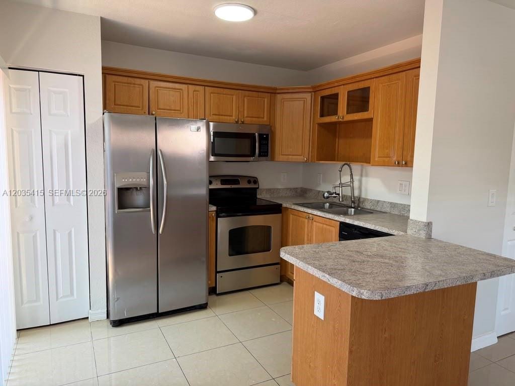 3673 SW 5th Street 0 — photo 5