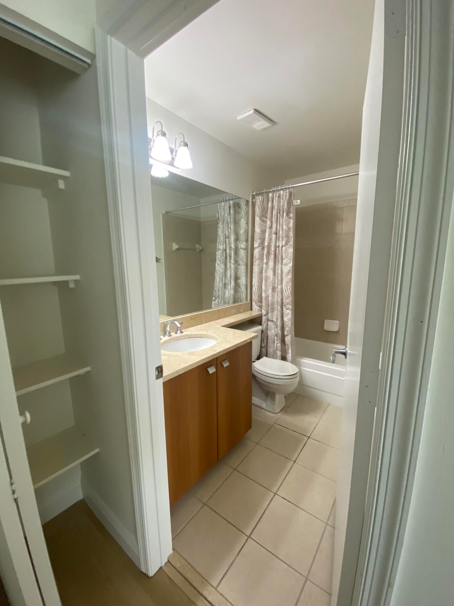 1020 Crystal Way H — photo 11