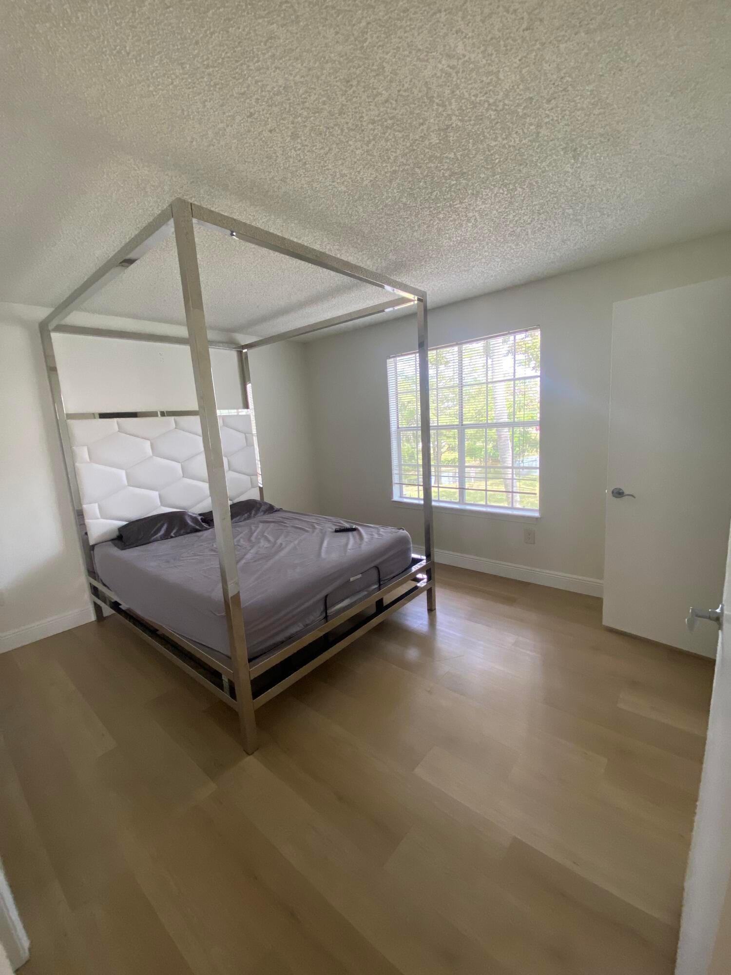 1020 Crystal Way H — photo 10