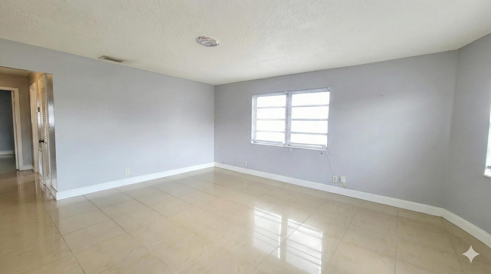 1821 NE 56th Street 4 — photo 2