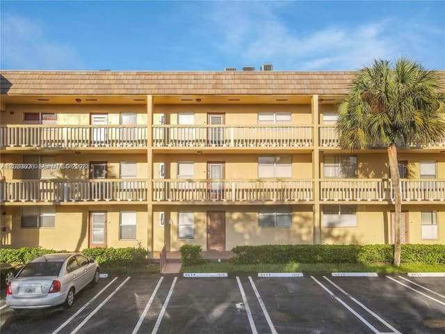 7561 NW 1st Street 204, Margate, FL 33063
