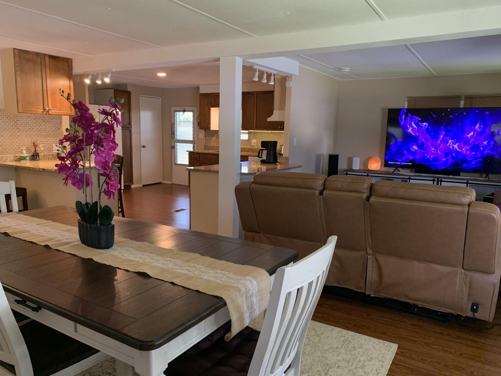 14 Del Prado Street — photo 9