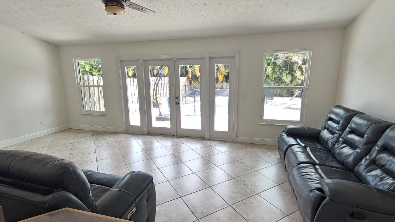 2043 SE Camilo Street — photo 8