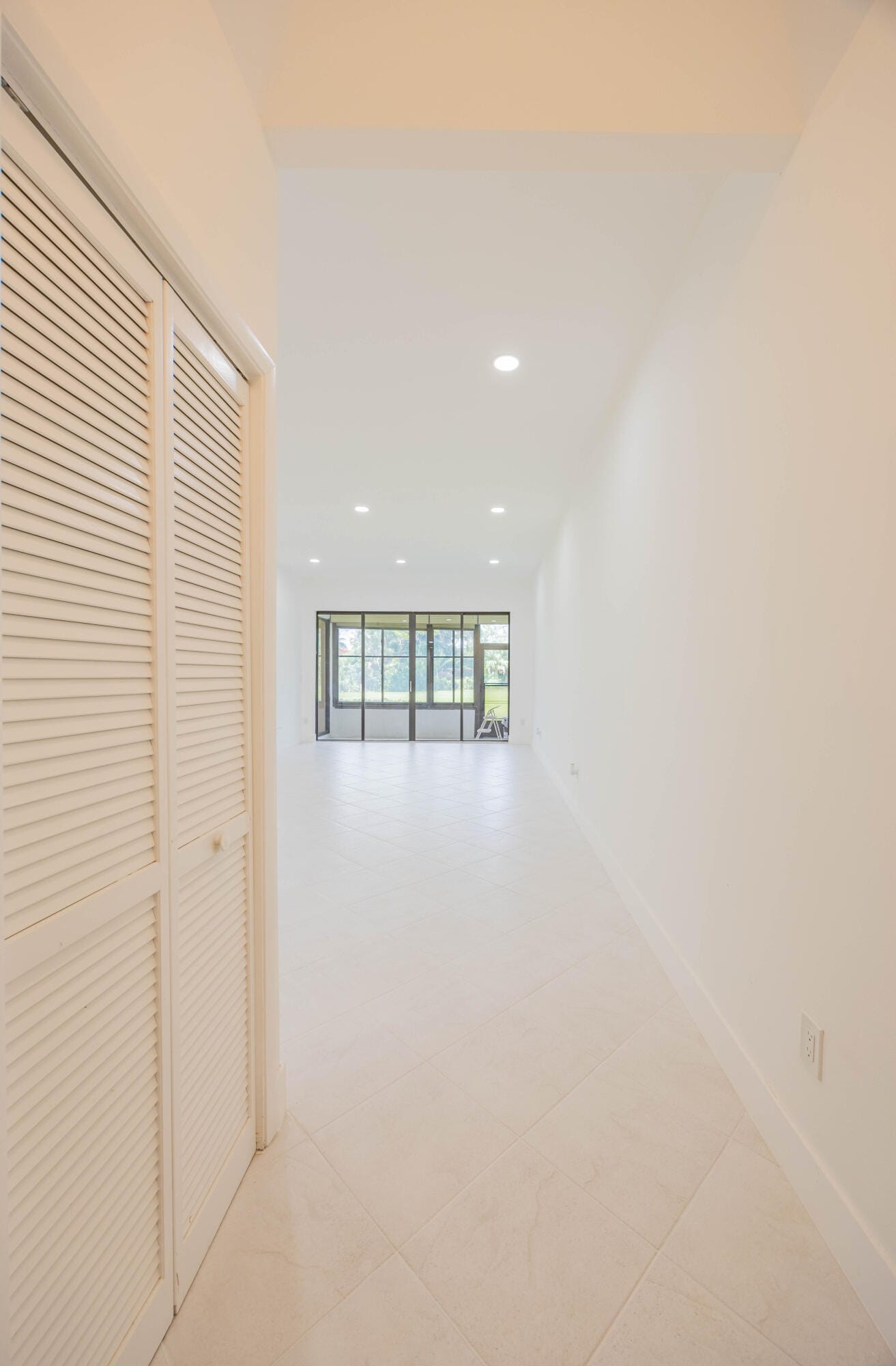 7520 La Paz Boulevard 104 — photo 11