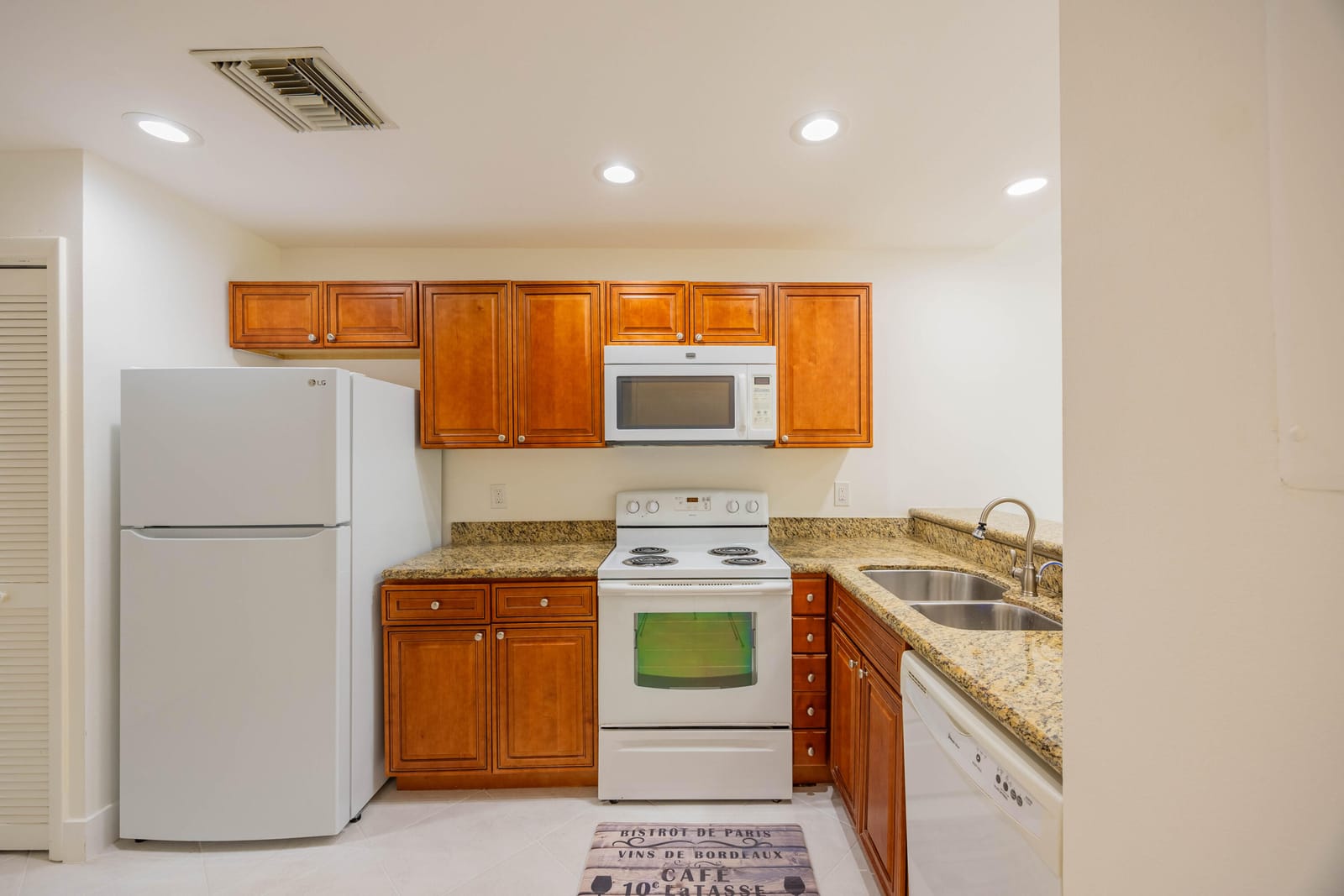 7520 La Paz Boulevard 104, Boca Raton, FL 33433 photo 13