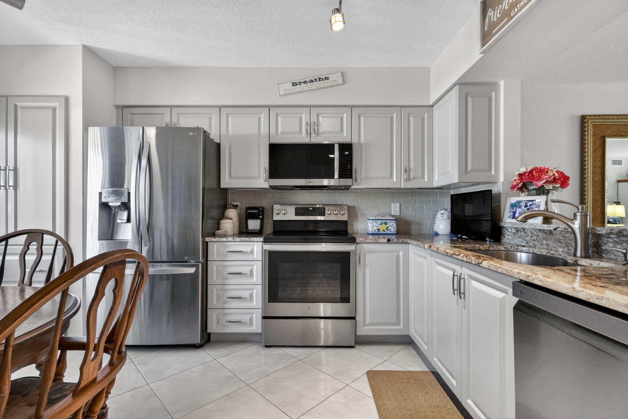 5906 Crystal Shores Drive 208 — photo 10