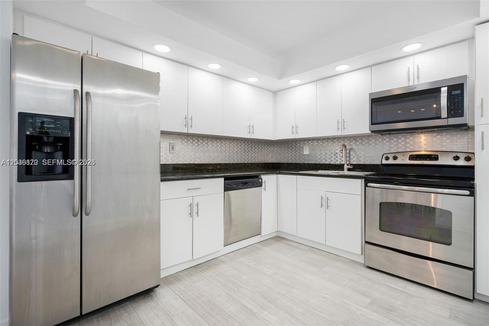 2780 NE 183rd Street 2009, Aventura, FL 33160 photo 3