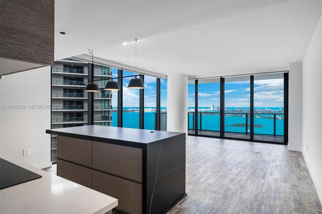 650 NE 32nd Street 4407, Paraiso Bay, Miami, FL