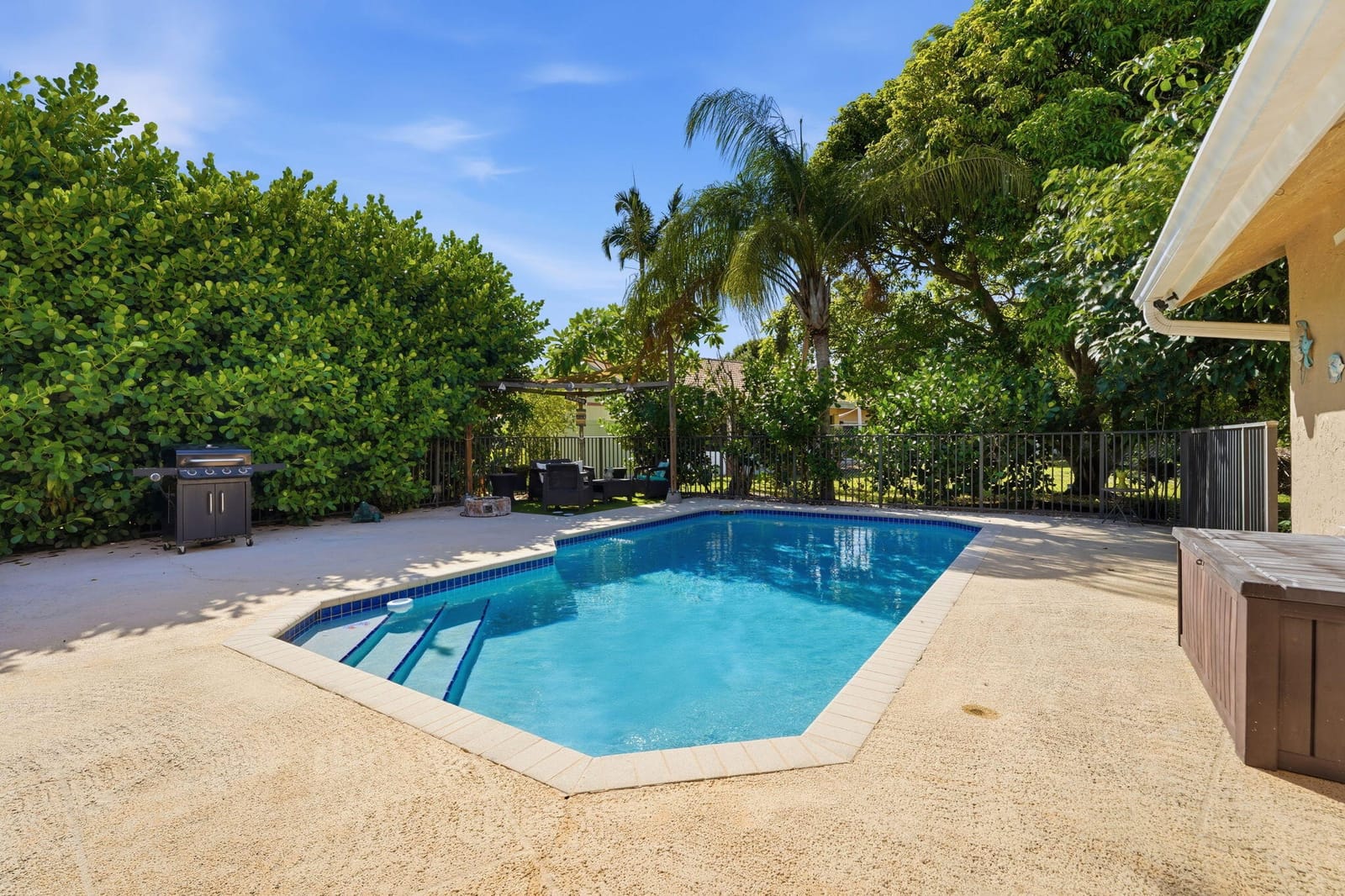 9577 Majestic Way, Boynton Beach, FL 33437 photo 2