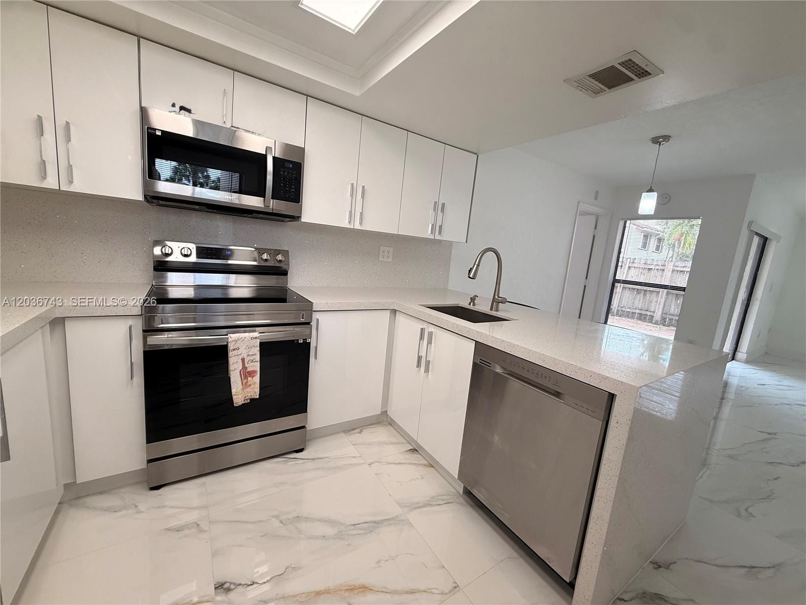 10875 NW 7th Street 1136 — photo 11