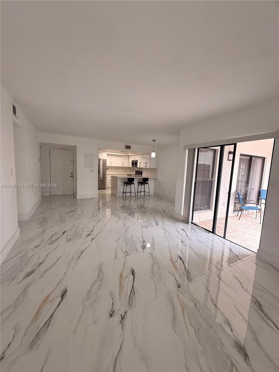 10875 NW 7th Street 1136 — photo 8