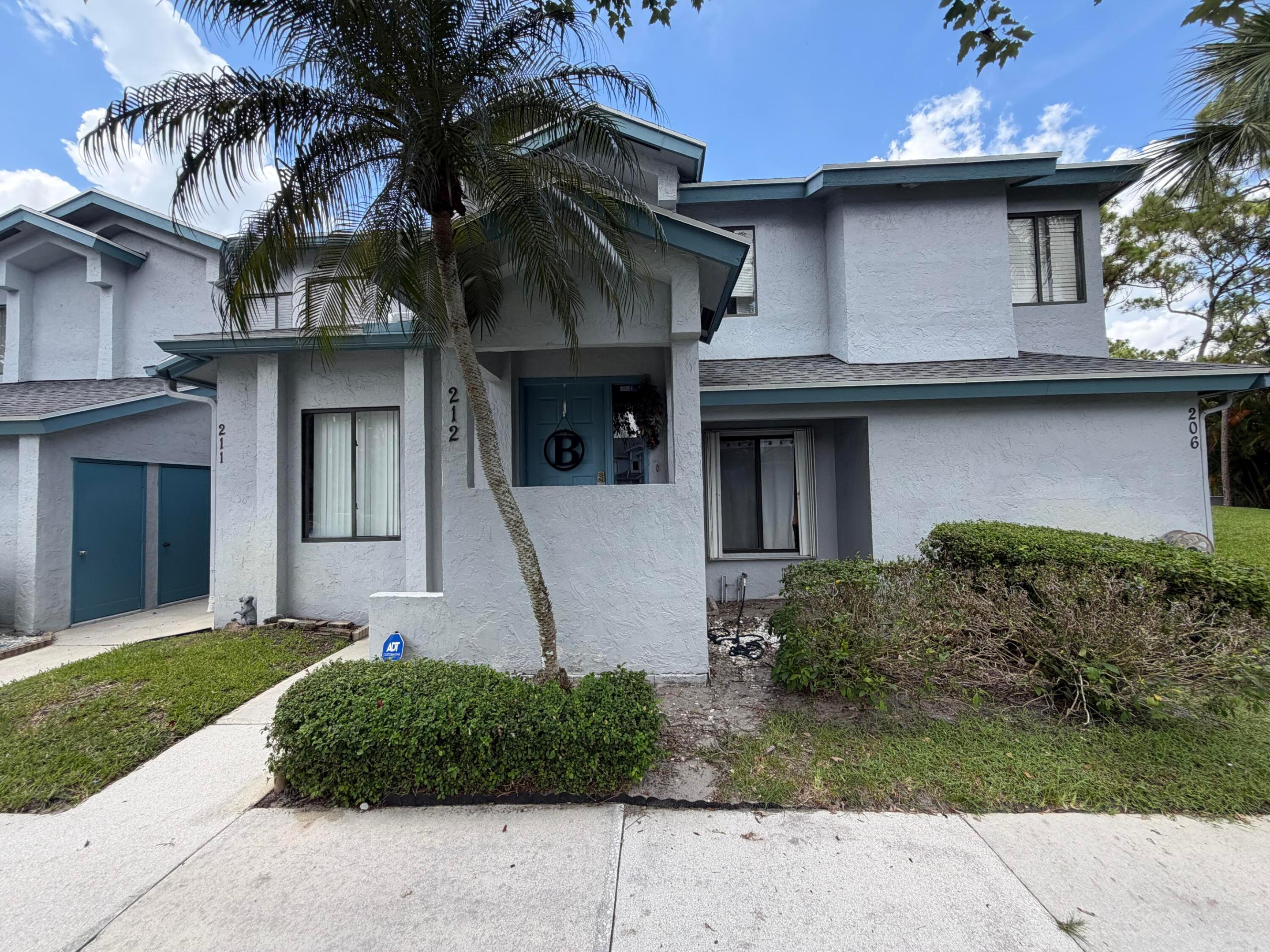 212 Harbour Pointe Way, Greenacres, FL 33413, Greenacres