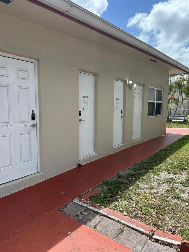 2916 Funston Street 47A, Hollywood, FL 33020
