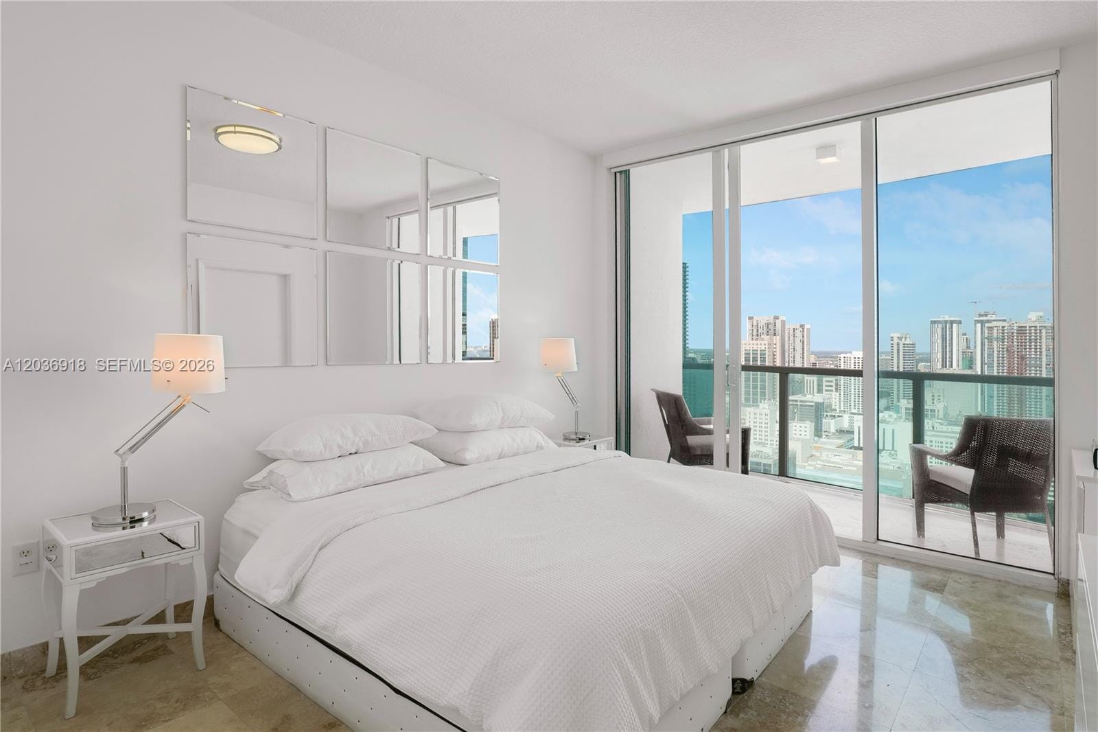 31 SE 5th Street 3812, Miami, FL 33131 photo 12