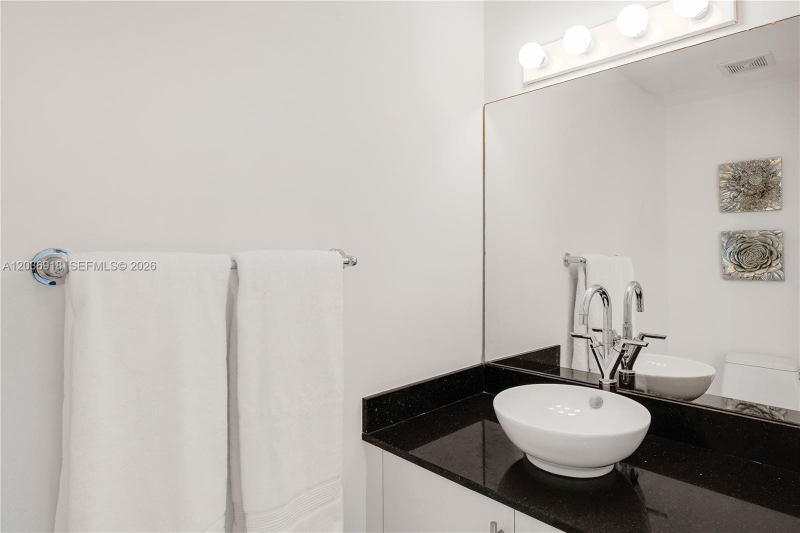 31 SE 5th Street 3812, Miami, FL 33131 photo 18