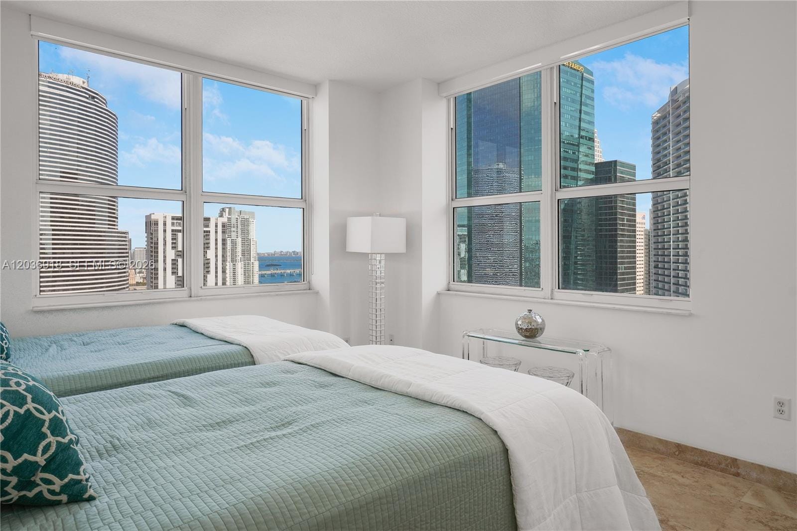 31 SE 5th Street 3812, Miami, FL 33131 photo 20