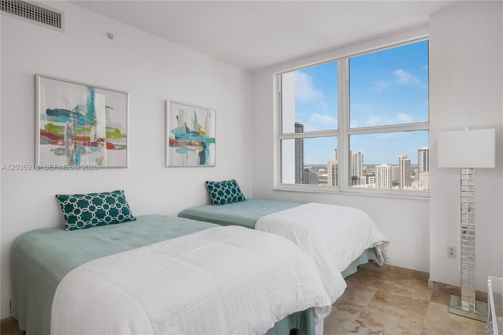 31 SE 5th Street 3812, Miami, FL 33131 photo 21
