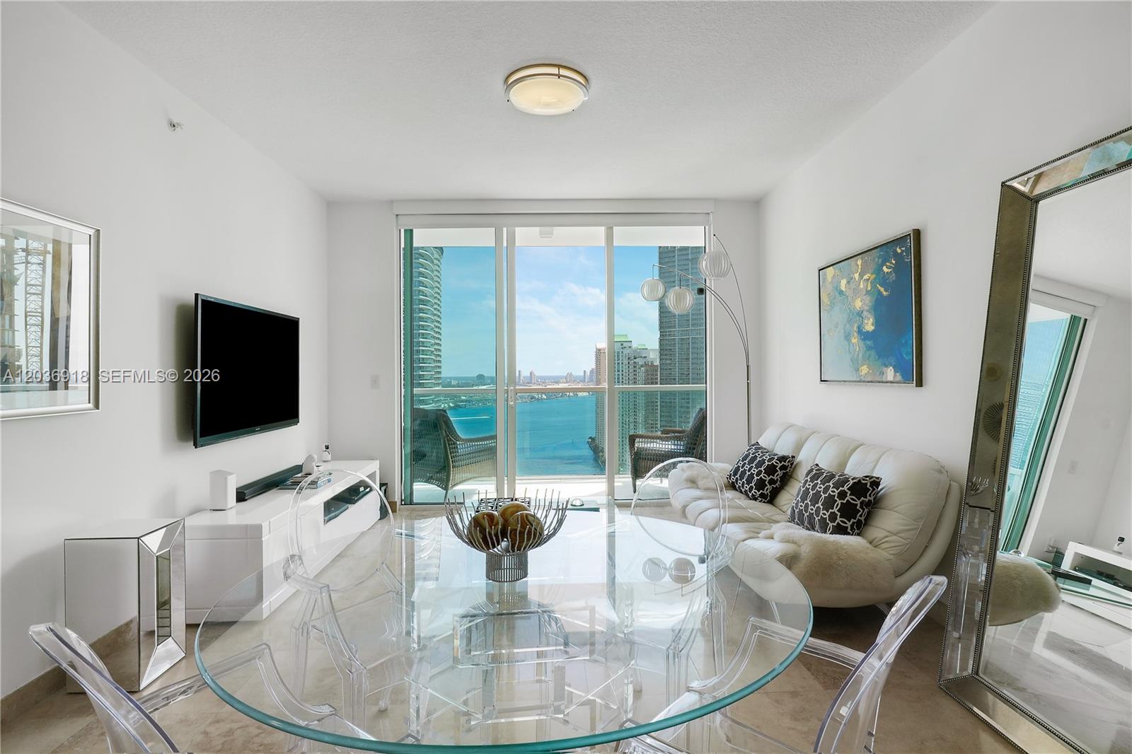 31 SE 5th Street 3812, Miami, FL 33131, Miami