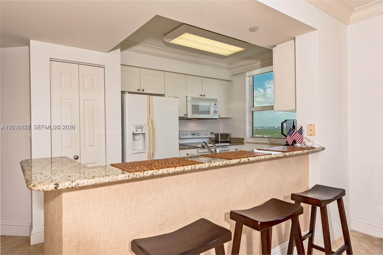 19501 W Country Club Drive 2513 — photo 12