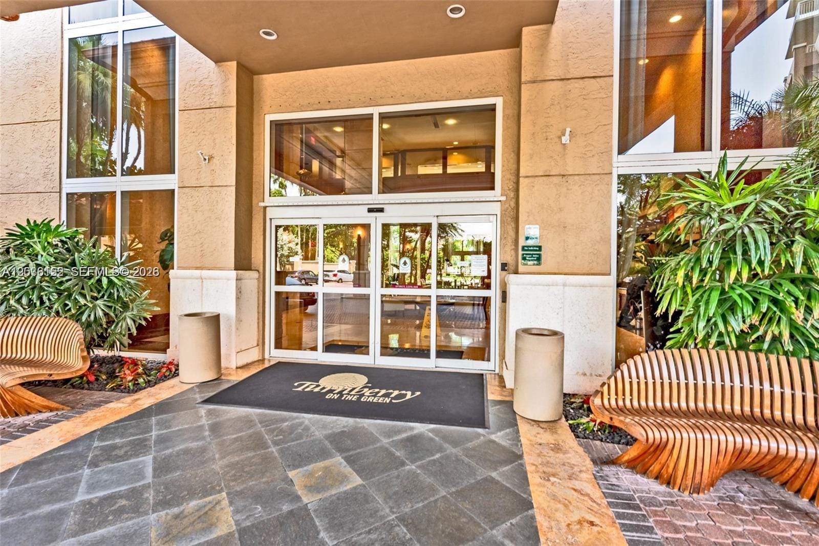 19501 W Country Club Drive 2513 — photo 5