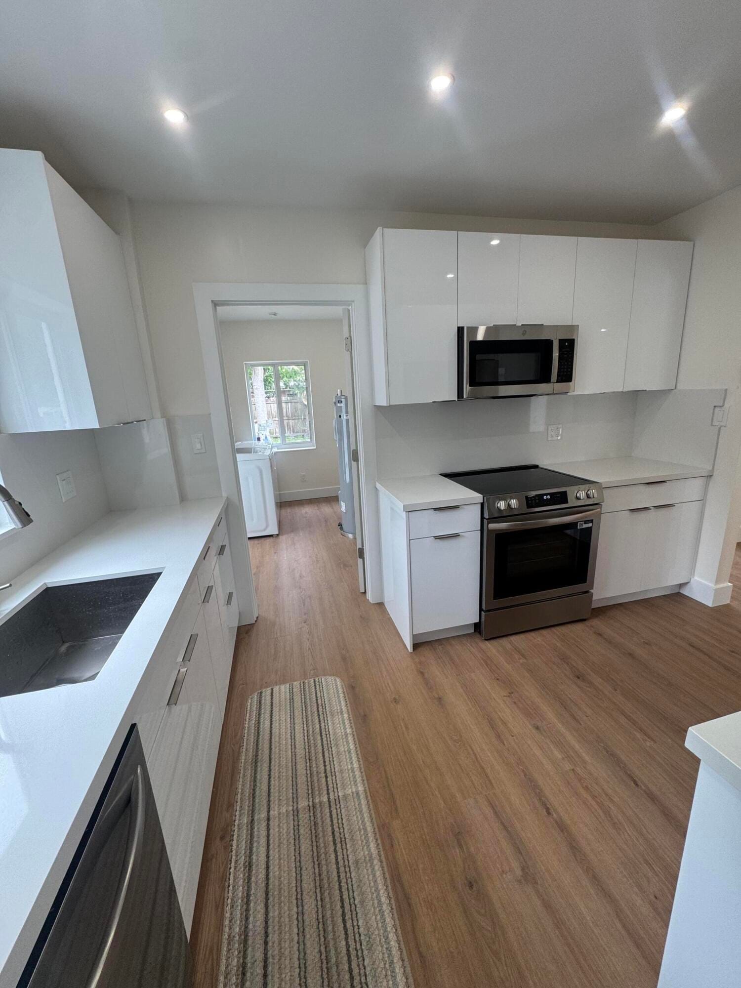 725 NE 160th Terrace — photo 5