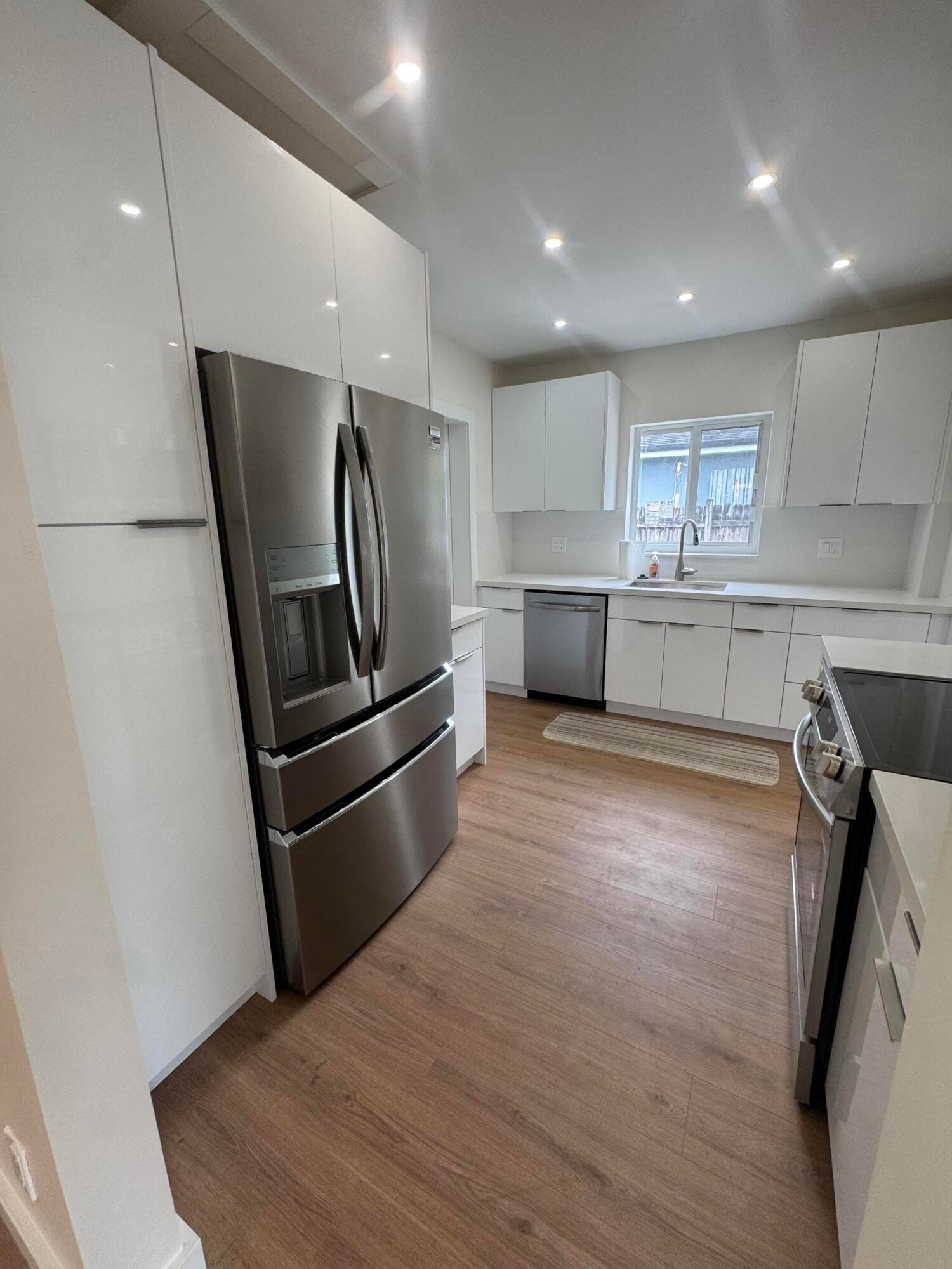 725 NE 160th Terrace — photo 8