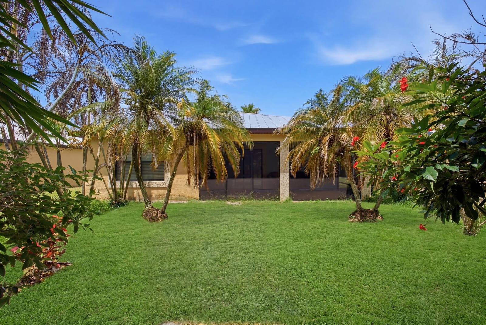 72 Mediterranean Boulevard E — photo 3