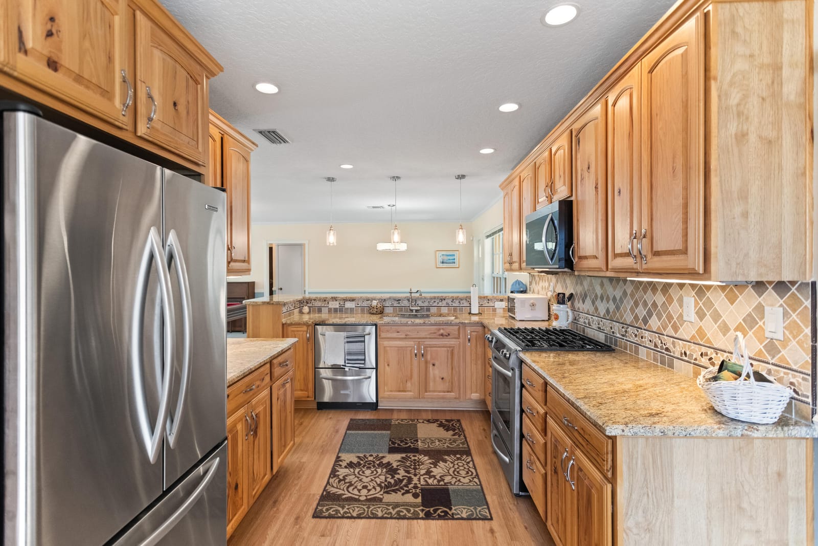 4240 NE 19th Avenue, Oakland Park, FL 33308 photo 13
