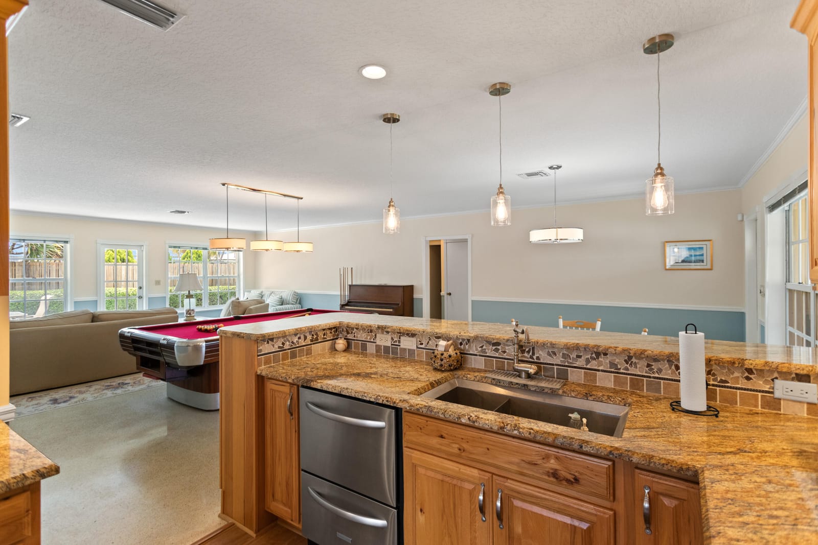 4240 NE 19th Avenue, Oakland Park, FL 33308 photo 14