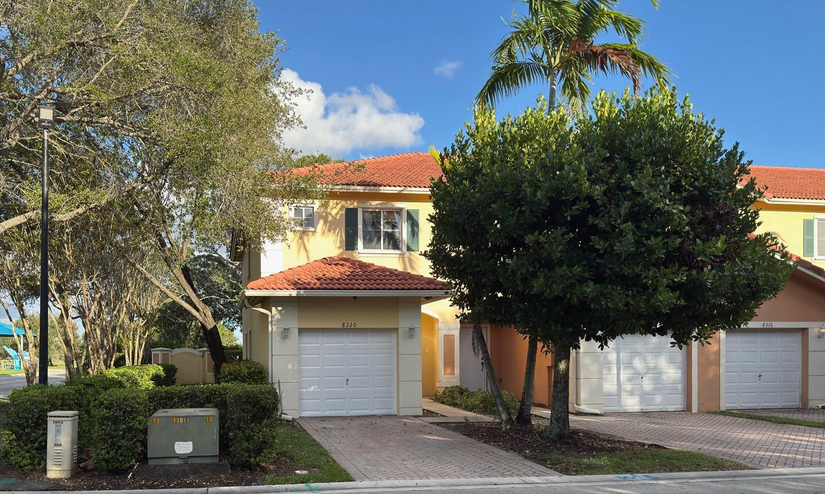 8320 Santa Monica Avenue 8320, Tamarac, FL 33321, Tamarac