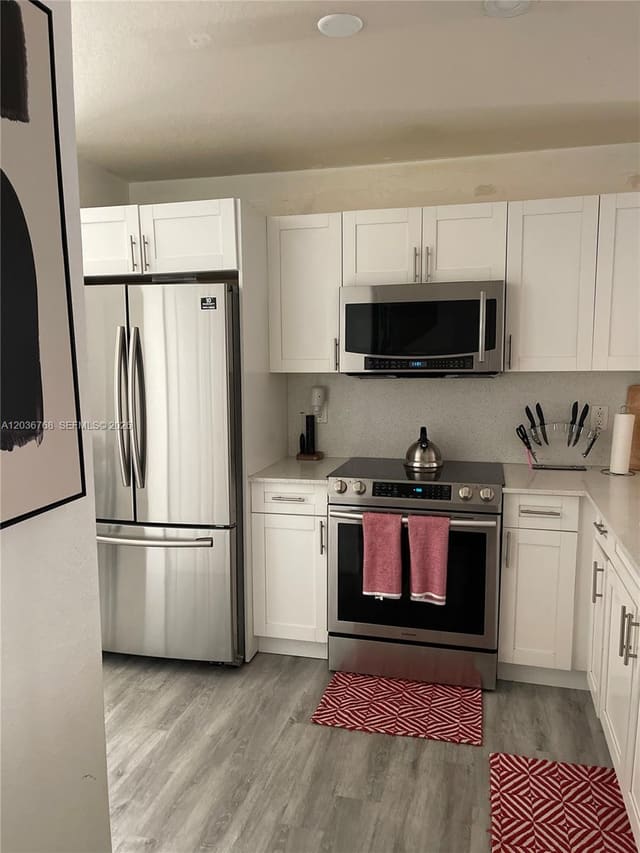 2432 SW 99th Way, Miramar, FL 33025