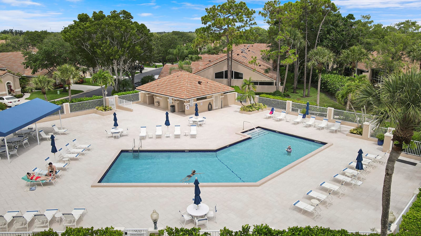 1107 Duncan Circle 102, Palm Beach Gardens, FL 33418 photo 2