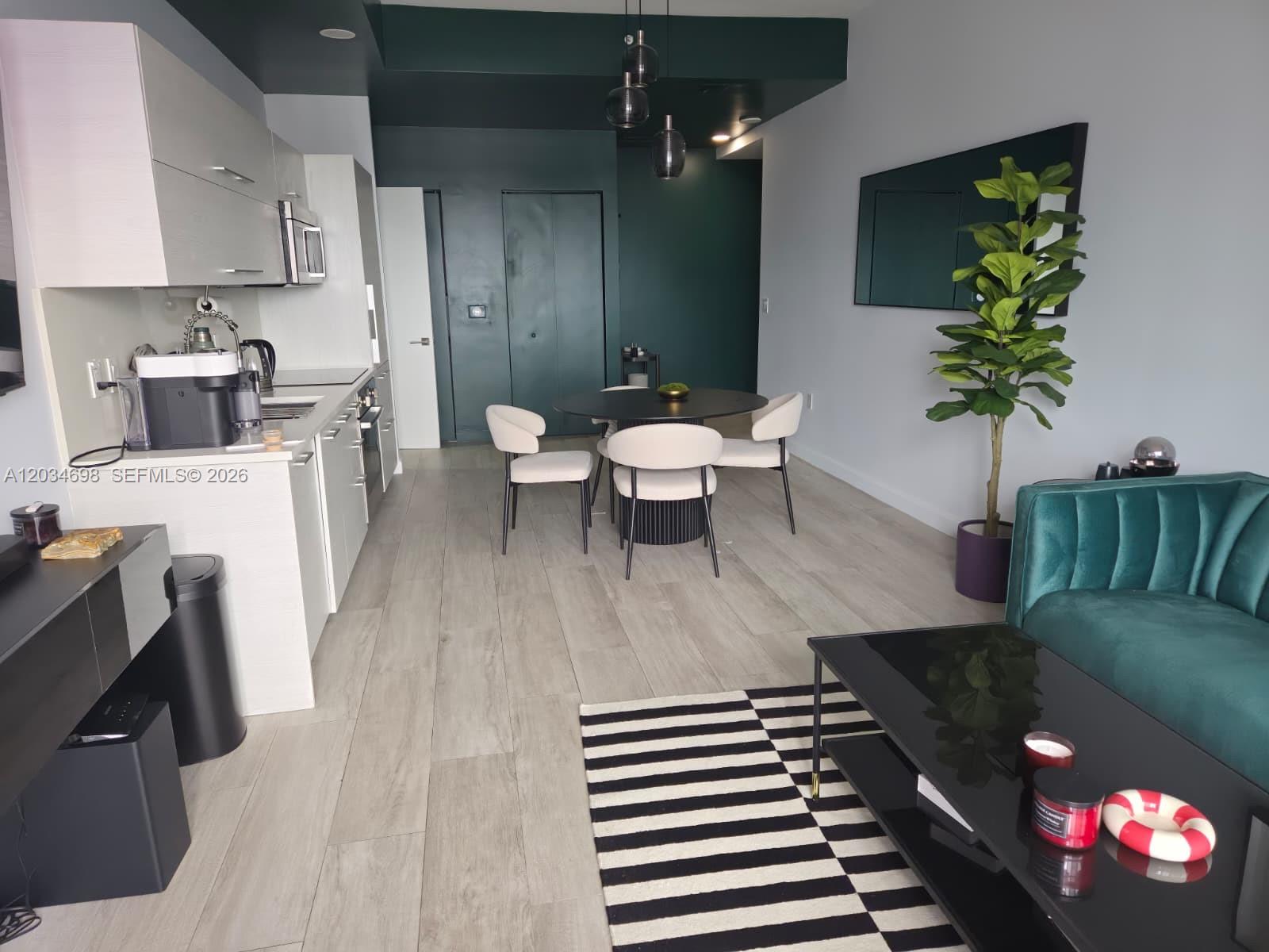 45 SW 9th Street 4309, Miami, FL 33130, Miami
