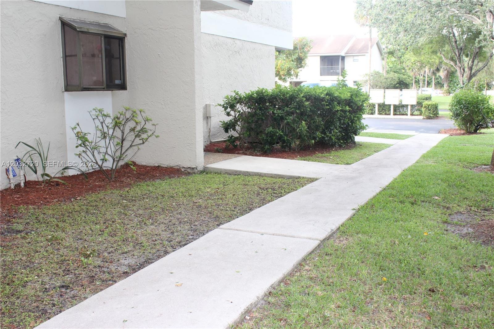 110 Gardens Drive 103 — photo 2